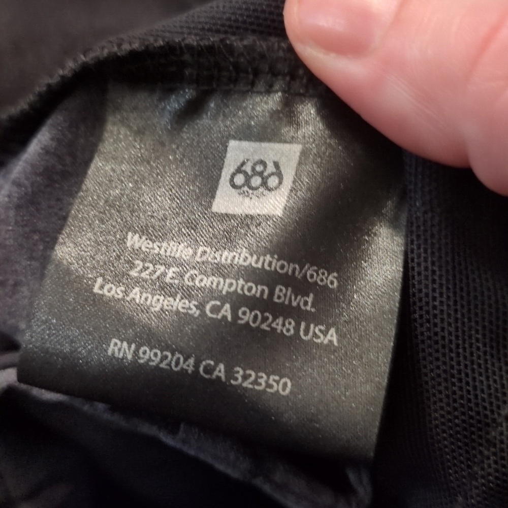 686 Everywhere Featherlight Black Chino Shorts Size 30x8 - Picture 9 of 12